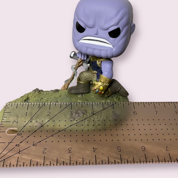Thanos Out Of Box - Picture 12 of 14